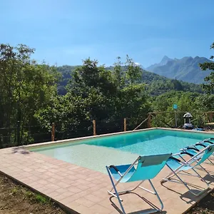 https://le-case-nel-borgo.it-tuscanyhotel.com